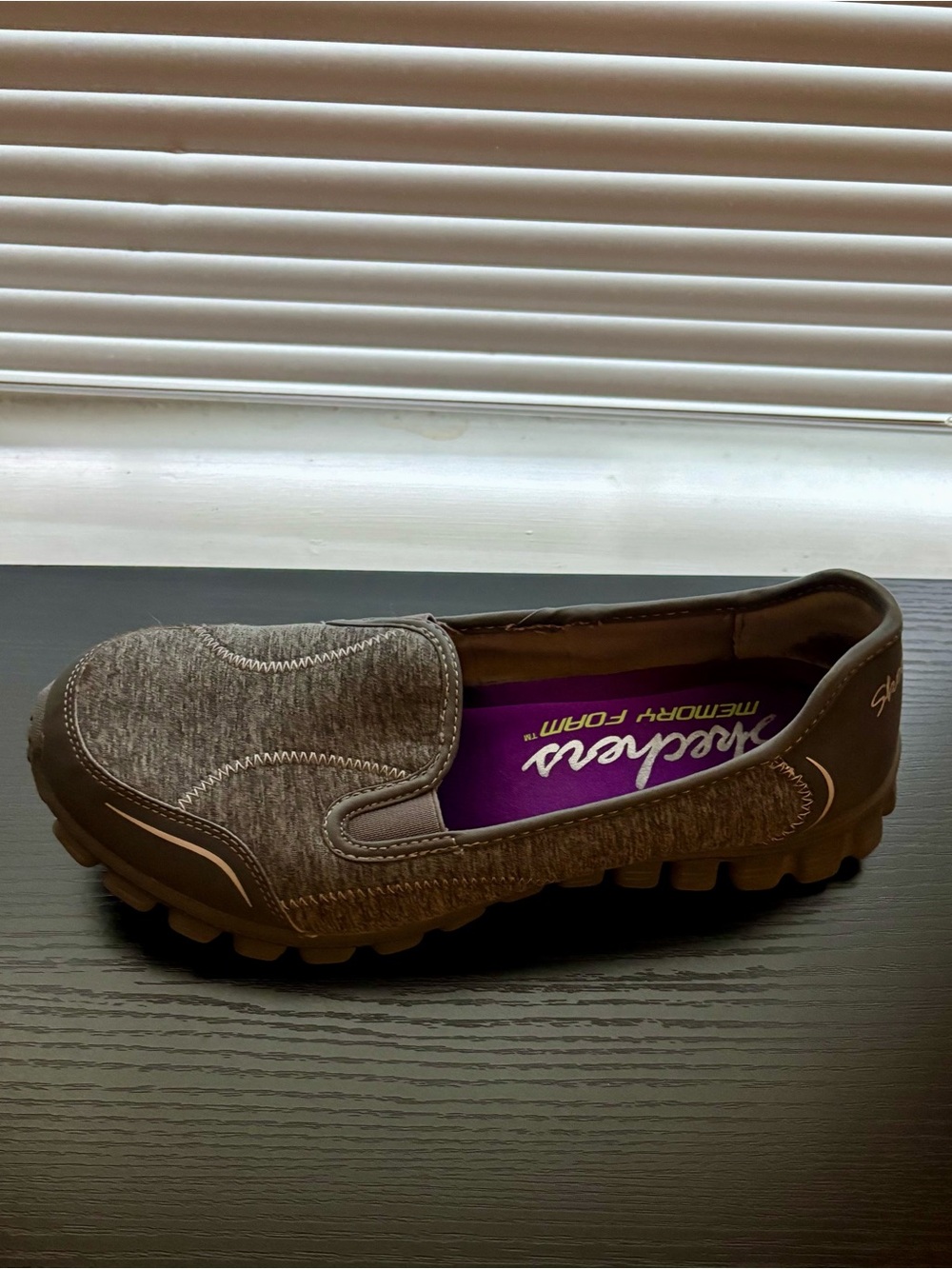 Skechers Women's Gray Slip-On Memory Foam Sneaker with Purple Insole Used Size 9 - Picture 15 of 16